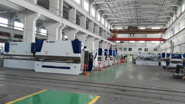 JINQIU MACHINE TOOL COMPANY कारखाना उत्पादन लाइन
