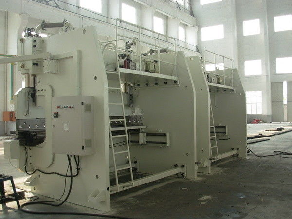 मानक औद्योगिक झुकने मशीनरी शीट धातु अग्रानुक्रम प्रेस ब्रेक WE67K-400T / 4000