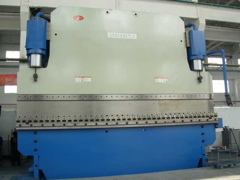 औद्योगिक उपयोग के लिए 1200 टन हाइड्रोलिक प्रेस ब्रेक बेंडिंग मशीन 14 मिमी