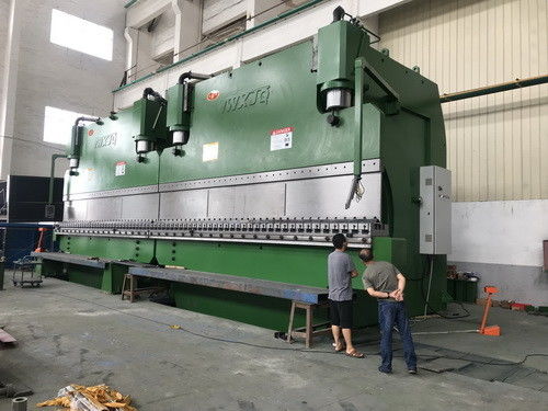 खरीदें Hydraulic Tandem Press Brake with Throat Depth 200mm-1600mm Max Pressure 40-3000 Tons and Max Speed 70-180 m/min online manufacture