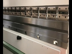 4 मिमी स्टेनलेस स्टील हाइड्रोलिक सीएनसी प्रेस ब्रेक मशीन WE67K-160/4000